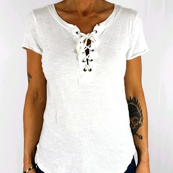 Billabong Tops - 🔥BILLABONG🔥WHITE LACE UP TOP SIZES XS & M NWT